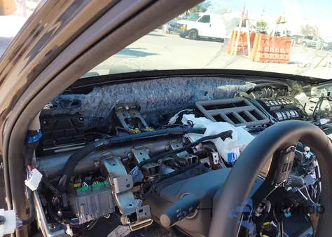 2025 Honda Civic Sport z USA, uszkodzony, nr VIN 2HGFE2F56SH511660